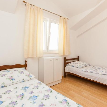 Holiday Home Beata Traù Esterno foto