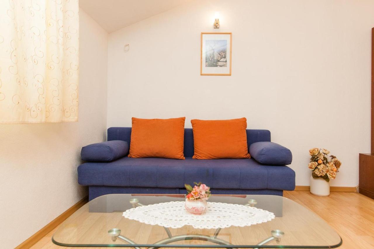 Holiday Home Beata Traù Esterno foto