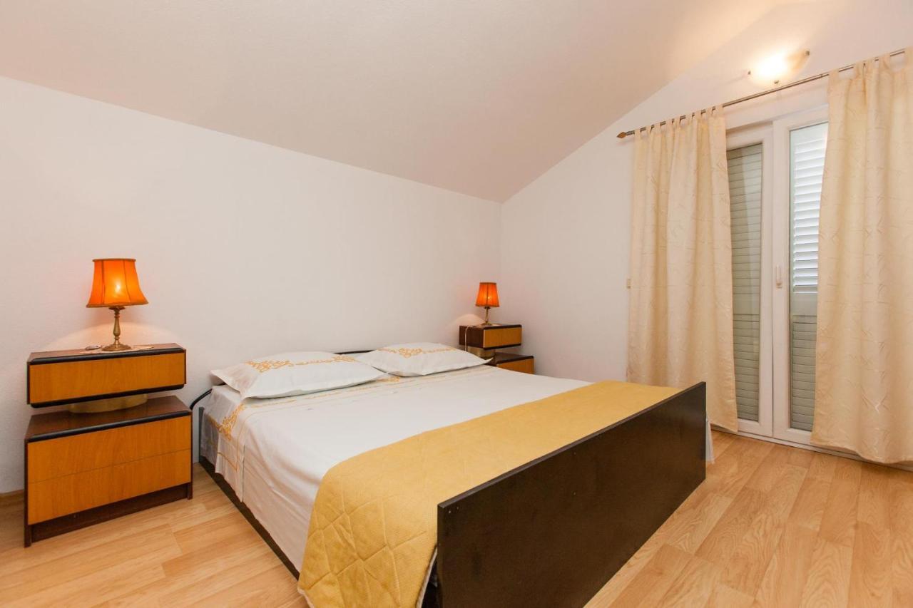 Holiday Home Beata Traù Esterno foto